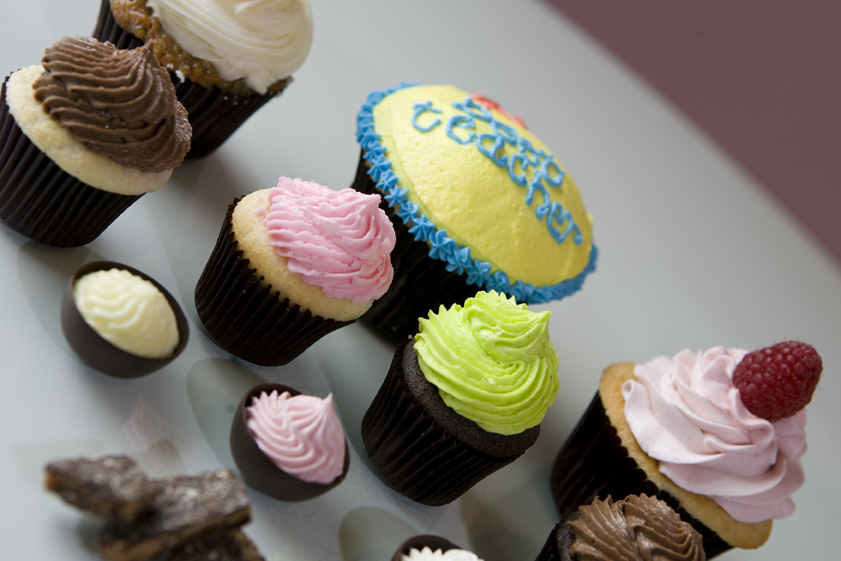 Jumbo Cakess